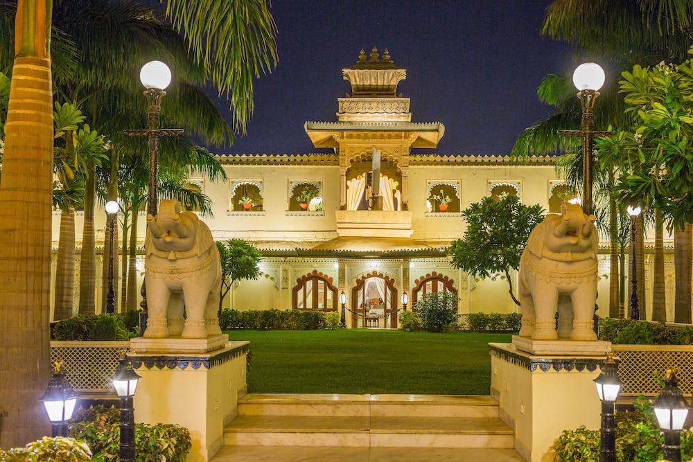 Jagmandir Island Palace - Grand Heritage Udaipur Exterior photo